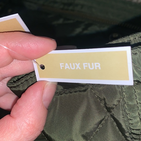 MICHAEL KORS Women's Quilted Jacket Size M. Olive Green Faux Fur Sherpa … - Picture 11 of 11